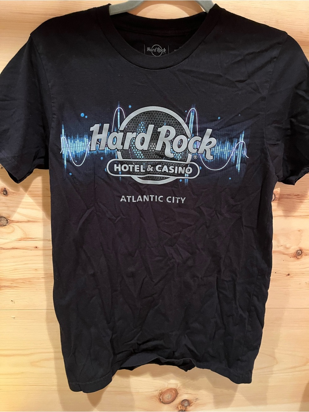 Hard Rock Cafe Black Tee with Blue & Gray Graphic